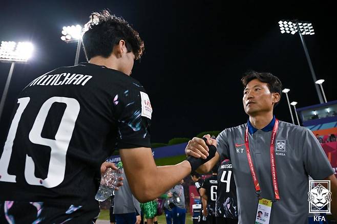 '韓 축구 미래들 해냈다' U17 월드컵 32강 조기 확정, 6년 만에 토너먼트 진출