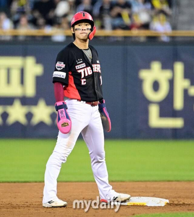 “박찬호 선배님 무조건 남아주면 좋겠습니다, 저도 뭐 딱히 얘기 들은 게…” 성영탁의 바람이 곧 KIA의 염원이다[MD고척]