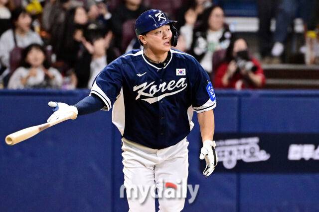 염갈량 재계약 끝, 내부 단속 시작... LG가 김현수 꼭 잡아야 하는 이유, 기다리던 잠실 빅보이가 터졌다