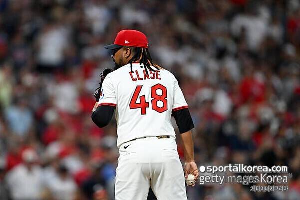 1700만 원 벌려다가 1454억 날리고 '최대 징역 65년' 위기…'다저스 타겟' 특급 마무리 정식 기소, '범죄자' 전락 임박