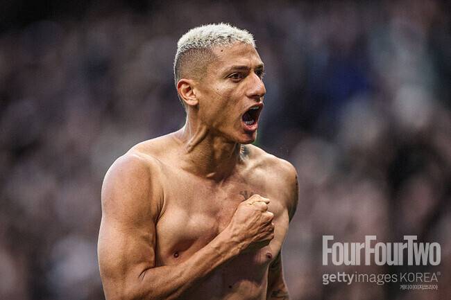 ‘히샬리송 이렇게 억울할 수 있을까’…세계 최초 상의 탈의 세리머니 저주→토트넘 오열