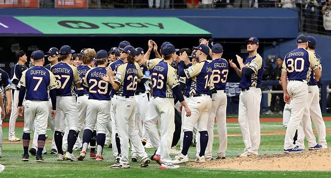 “고마워요 한국!” 서울 나들이 마친 체코의 품격… 2연승 했다고? 방심하면 내년에 호되게 당한다