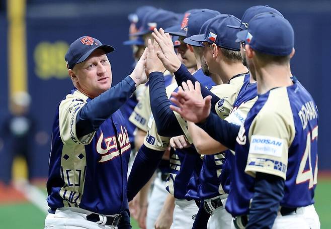 “고마워요 한국!” 서울 나들이 마친 체코의 품격… 2연승 했다고? 방심하면 내년에 호되게 당한다