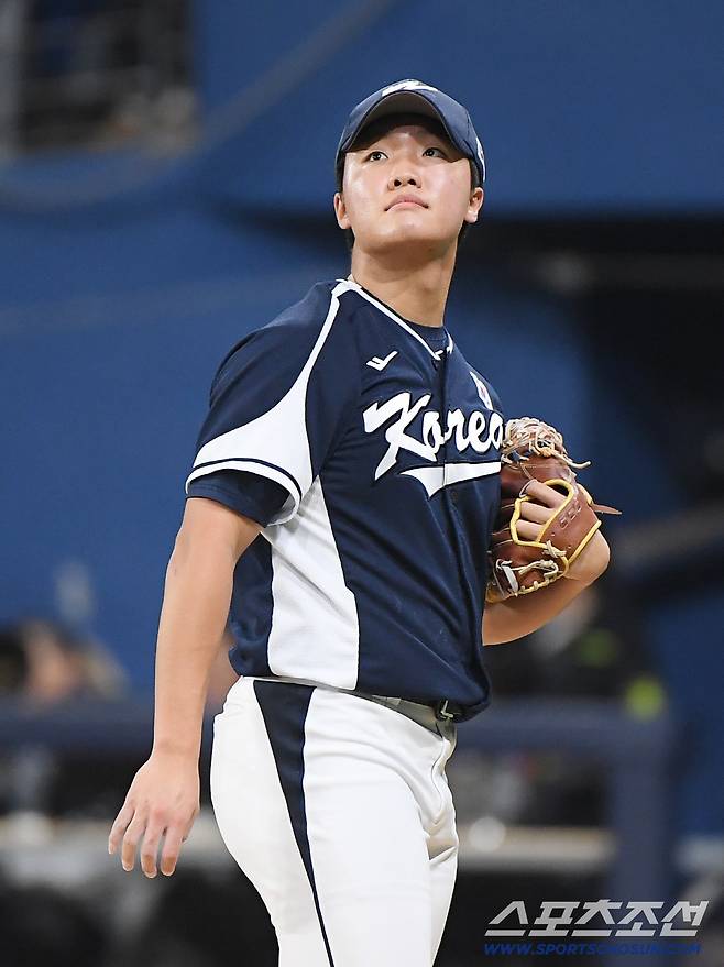 3승 3홀드 투수를 왜 뽑았나 했더니...류지현의 촉은 정확했다, 155km 특급 신인 어디까지 뻗어나갈까