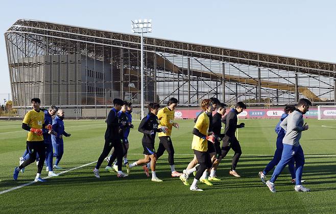 훈련장 23년 임대 끝...4000억 구장서 몸푼다