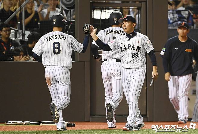 '큰일 났다' 日 대표팀, 한일전 앞두고 '이것'까지 신경 쓴다고?…히로시마와 연습경기 14-11 승리→사령탑 언급 과제는