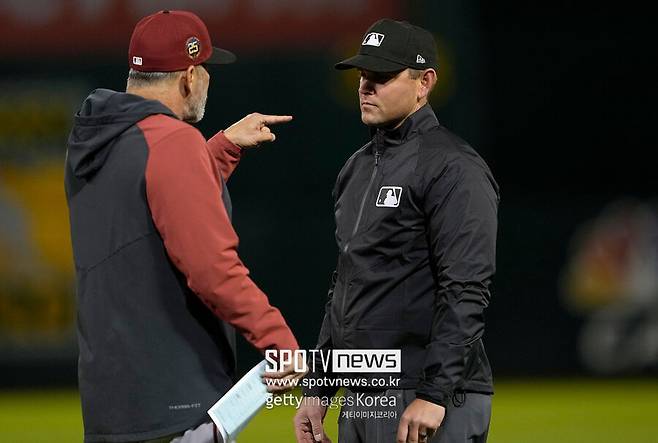 일본 진짜 치밀하네, 솔직히 여기까지 준비할 줄은…연습경기에 MLB 심판을 데려오다니