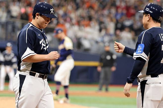 이러면 김도영이 그리울 수밖에 없잖아… '무안타 침묵' 노시환, 대표팀 화력 키 쥐었다