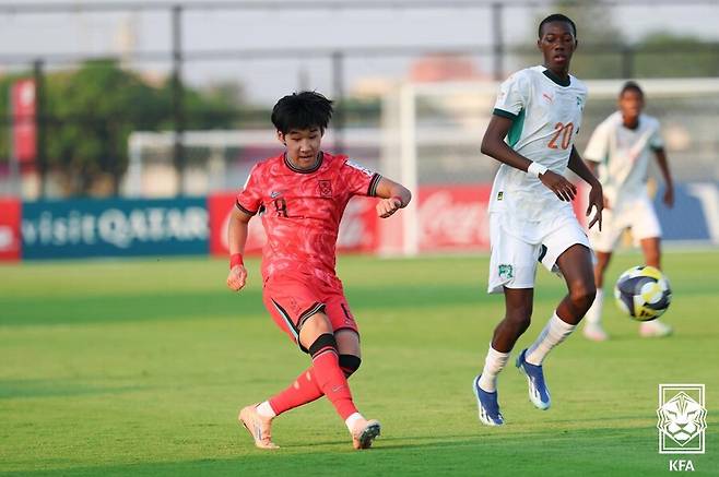 [현장 REVIEW] 韓 해냈다! 월드컵 ‘죽음의 조’ 무패 통과, ‘드로그바 나라’ 코트디부아르 3-1 제압…G조 2위 U-17 32강 진출