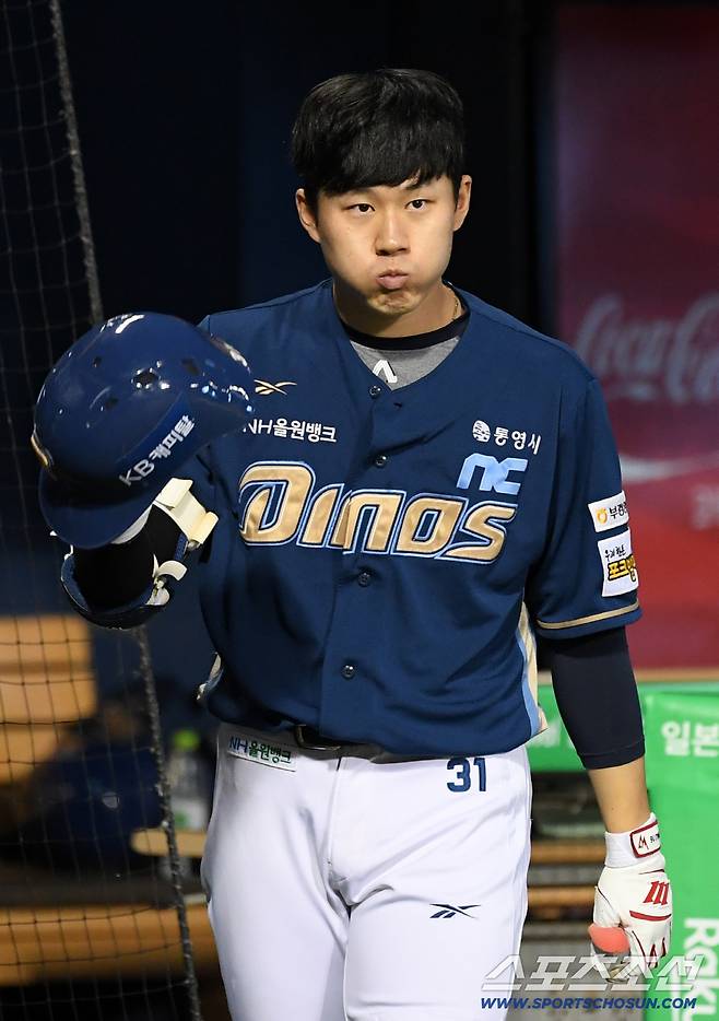 전 국대 외야수의 충격적 추락과 미스터리...'재수' 카드 있는데, 왜 FA 신청을 했을까