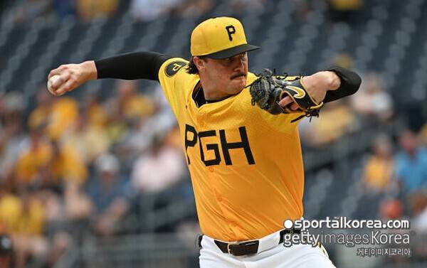 WS 재패한 야마모토도 명함 못 내민다…ERA 1.97·216K '21세기 최고 투수' 스킨스,