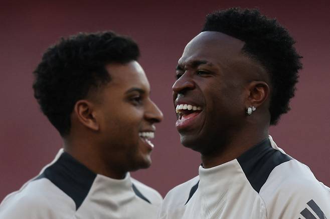 '한국서만 펄펄' 29경기 0골 손흥민 후계자 1순위, 토트넘 사기 당할 뻔...음바페 영입 최대 피해→문제아 전락