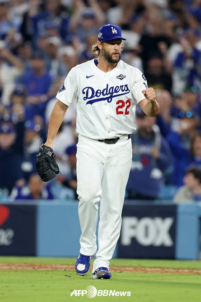 '은퇴' 커쇼 LAD 감독 컴백하나, '의미심장 한마디' 프리드먼 사장