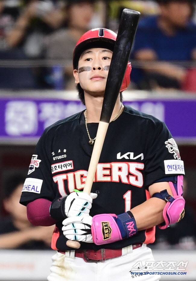 '최대어 박찬호 거취' 이들보다 궁금할까…'KIA 차기 유격수' 경쟁 이보다 치열할 수 없다