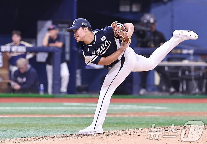 류지현호 '완벽 봉쇄', 일본은 '11실점'…더 빨라진 피치클록 희비