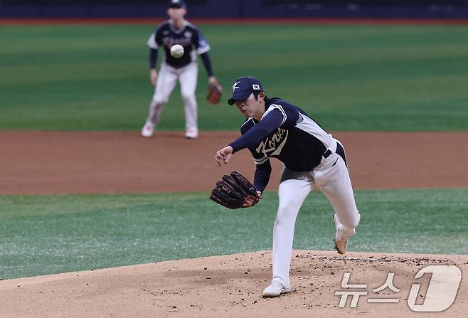 류지현호 '완벽 봉쇄', 일본은 '11실점'…더 빨라진 피치클록 희비