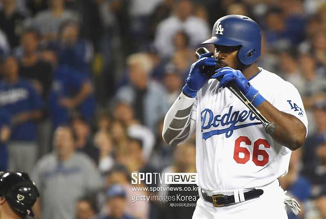 한국 떠나며 “다저스여, 나에게 기회 달라” 큰소리… 은퇴 위기서 전설과 만났다, 역대급 반전 나올까