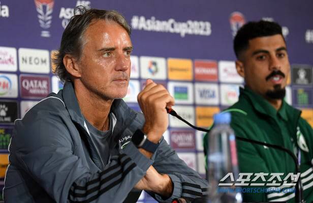 'K리그 초비상' HERE WE GO 단독, 돈에 미친 유럽 명장 등장, 또 야망 아닌 오일머니에 넘어갔다