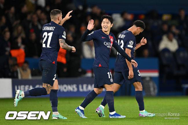 '이강인에게 반해버렸던' 네이마르, 프랑스 언론에서 재조명...