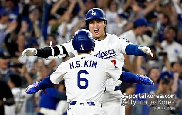 '초대박이네' 금·비트코인·주식·부동산 다 필요없다! 최고의 투자 종목은 오타니 루키 카드?...4년 만에 무려 50배 올라