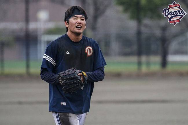 ‘이럴 수가’ 두산 왜 돌연 박찬호 영입설 나돌았나, 유격수 안재석 3루 펑고→팬들은 대형 유격수 영입 점쳤다 [오!쎈 미야자키]