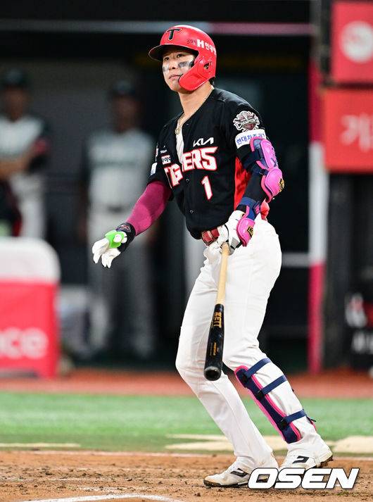 ‘이럴 수가’ 두산 왜 돌연 박찬호 영입설 나돌았나, 유격수 안재석 3루 펑고→팬들은 대형 유격수 영입 점쳤다 [오!쎈 미야자키]