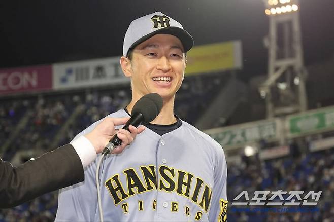 오전 10시 사무실 들어가 오후 9시 잔류 발표, 3홈런-34타점 기록하고 5년-237억원 역대 최고 계약, FA 거품 아닌 거 맞죠?[민창기의 일본야구]