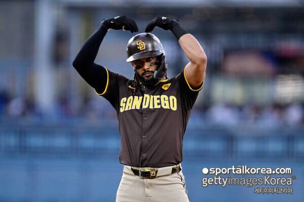 다저스, 오타니에 필적할 슈퍼스타 품나? '5천억 사나이' 트레이드설 급부상…美