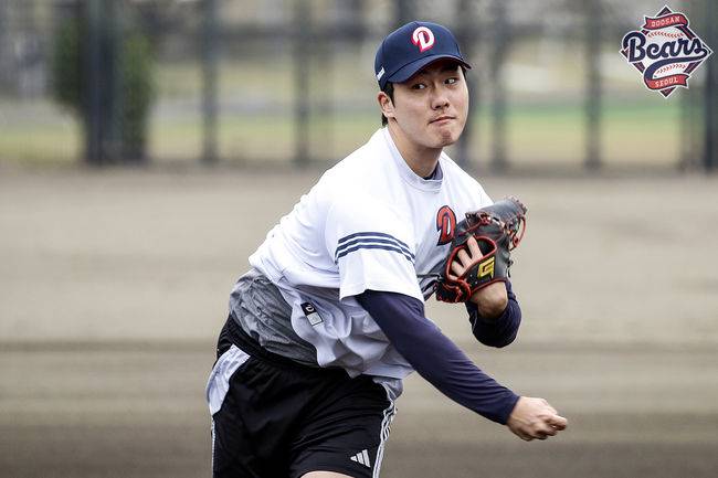 롯데→두산 트레이드에 술렁, 1군 등판 ‘0’이라니…신임 감독 부임→특급 불펜 변신 예감 “제구 잡히면 무서울 듯” [오!쎈 미야자키]