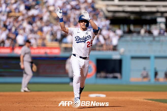 '아뿔싸' 한국 대표팀 끝내 악재 발생 수술대 오른다 '우승 주역을 어쩌나'