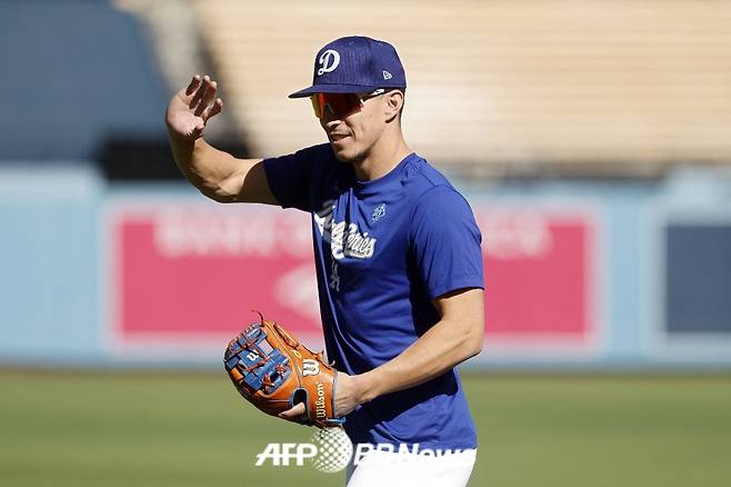 '아뿔싸' 한국 대표팀 끝내 악재 발생 수술대 오른다 '우승 주역을 어쩌나'