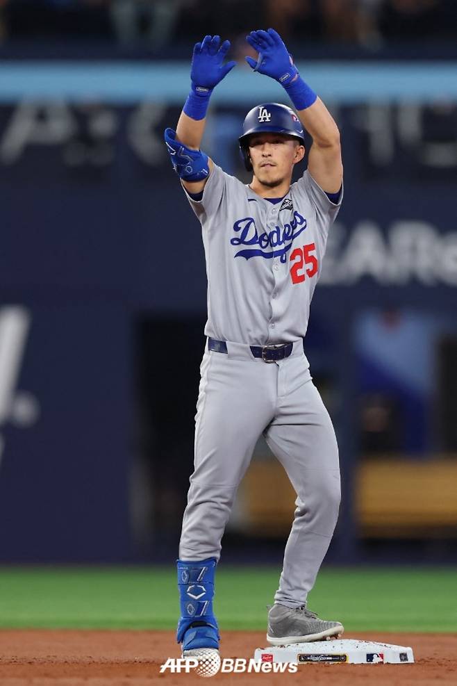 '아뿔싸' 한국 대표팀 끝내 악재 발생 수술대 오른다 '우승 주역을 어쩌나'