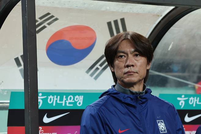 손흥민 와도 소용없다…홍명보호 또 ‘흥행 실패’ 징조, 볼리비아전 9500장·가나전 3만장 덩그러니