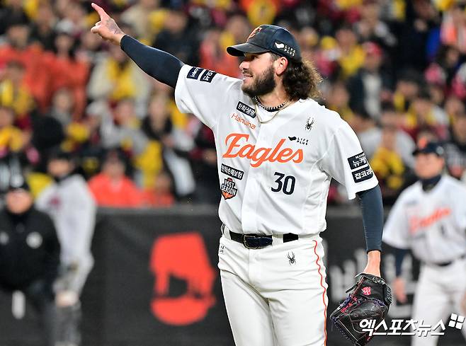 '아주 난리네 난리' 폰세, 이번에는