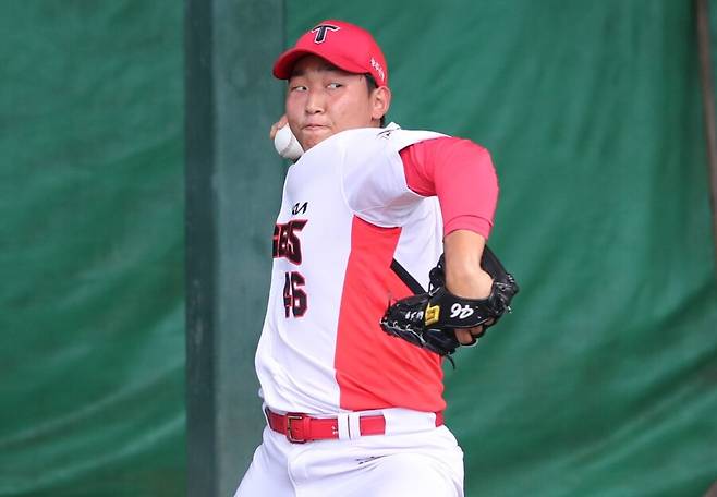 이범호는 왜 2군 ERA 12.03 투수에 기대를 거나… 그 보이지 않는 무엇, 점차 세상에 나온다