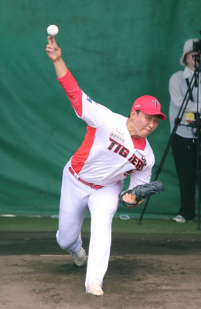 이범호는 왜 2군 ERA 12.03 투수에 기대를 거나… 그 보이지 않는 무엇, 점차 세상에 나온다