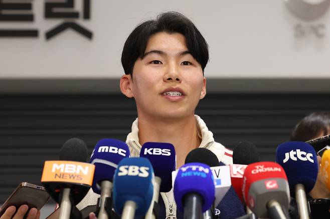 ‘빚투 논란’에 입 연 김혜성 아버지 “1억2000만원 중 9000만원 갚았다”