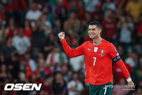 ‘호날두 은퇴선언’에 포르투갈 기자의 팩트폭행 “호날두, 메시 이길 수 없어…남은 것은 숫자 뿐”