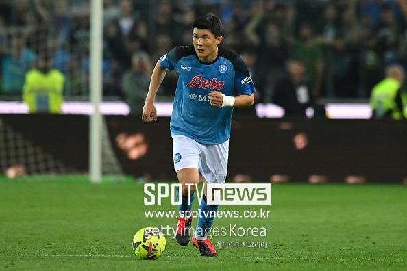 英 BBC 보도, '당신이 김민재를 발굴했나요? 그렇다면 아스날로 오세요'...'매의 눈' 스카우트 노린다