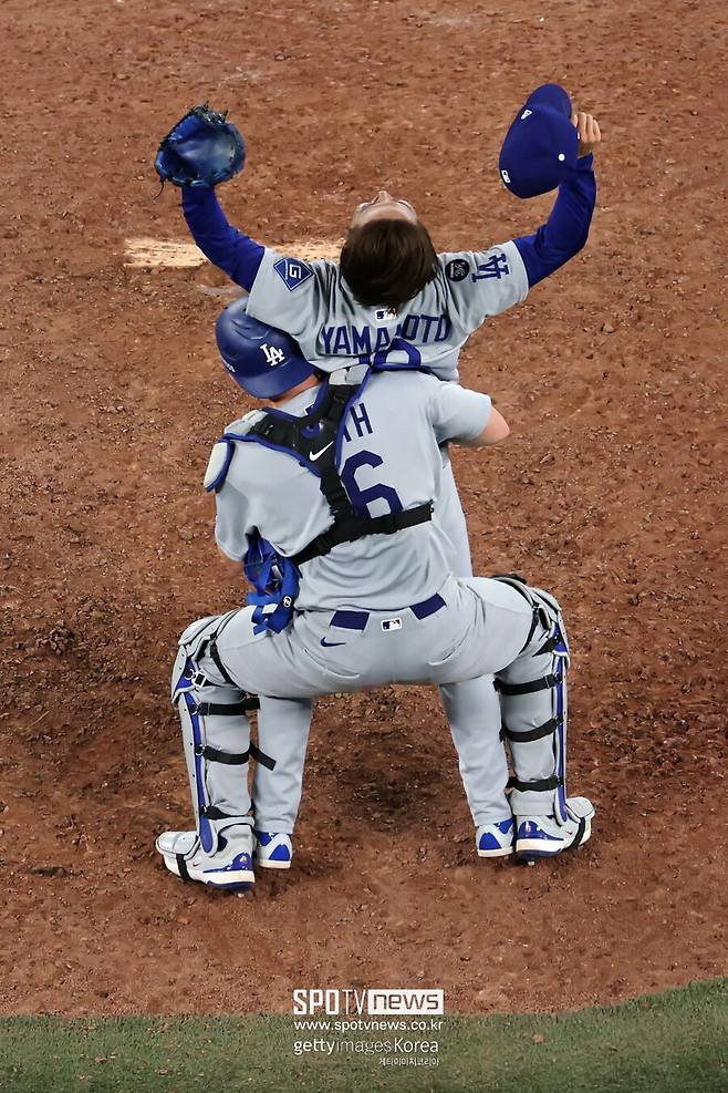 야마모토도 이렇게 열심히 사는데…4800억 몸값을 만든 황금노트, 대체 무슨 내용이 담긴 걸까