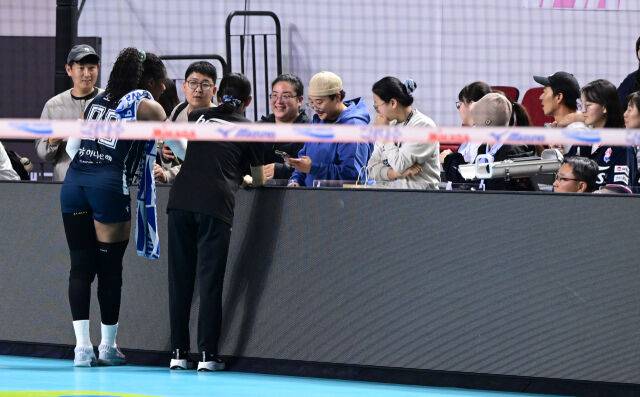 한국 귀화? 주민등록증 나온 '카메룬 괴물' 모마...김천은 모마 앓이중 [유진형의 현장 1mm]