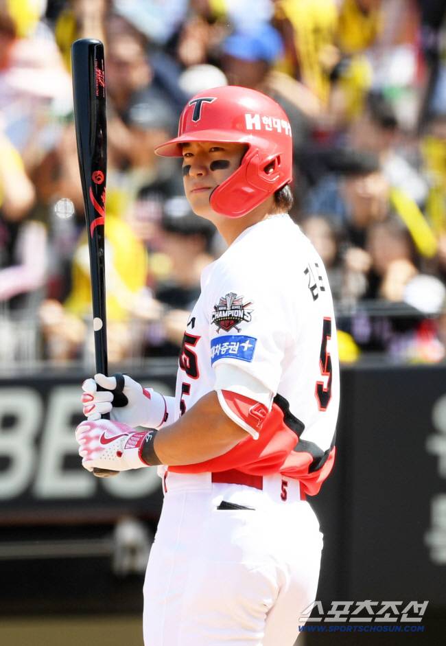 '5억 초대박 끝' 김도영, 연봉 대폭 삭감 불가피…강백호는 2.6억 깎였다, KIA는 어떨까