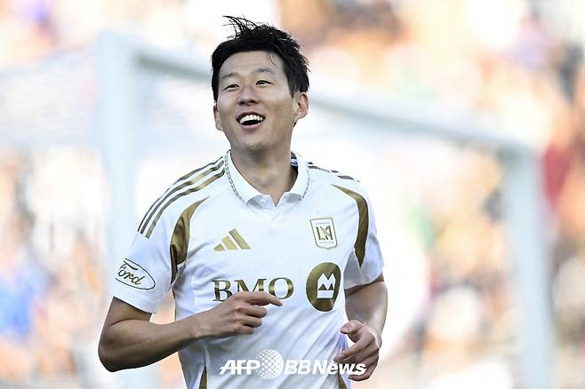 '손흥민 발언' 전 세계에서 화제