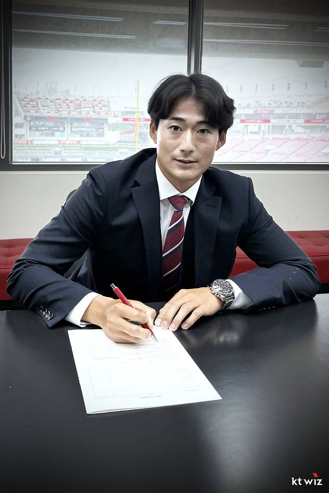 '우린 너만 보고 있었어' 어떻게 1억7000만원으로, 154km 강속구 투수를 데려왔나