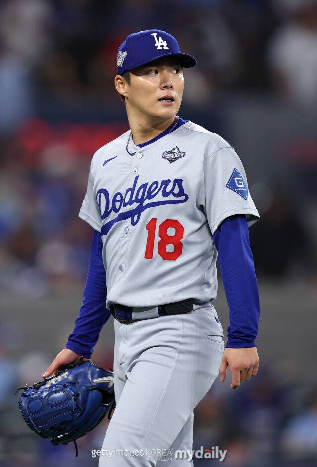 류현진·다르빗슈는 대단했구나…4764억원 日괴물, 사이영 2위표도 0표라니 ‘WS MVP의 굴욕’