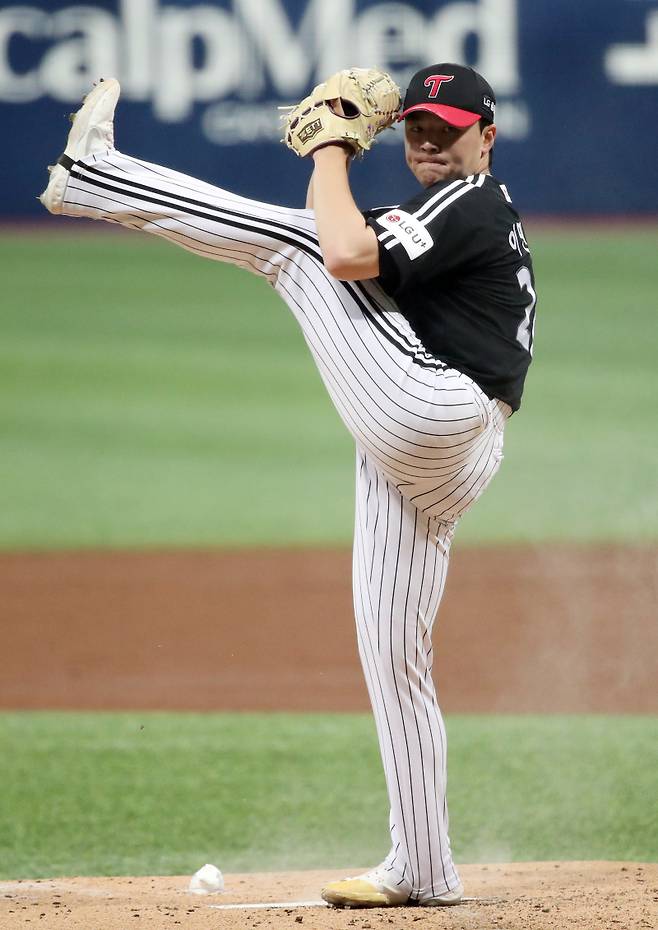 더 젊어지는 LG, 돌아오는 '전역 삼총사'와 함께 더 강해지나