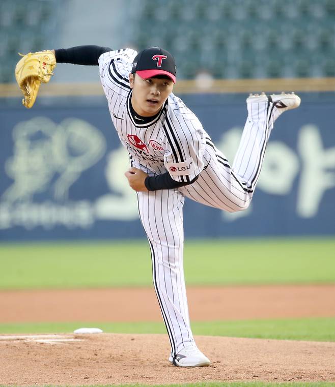 더 젊어지는 LG, 돌아오는 '전역 삼총사'와 함께 더 강해지나