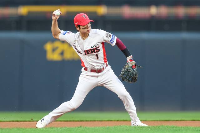 [단독]독기 품은 두산, FA 최대어 박찬호 품는다…‘내야 핵심’ 확보로 전력 상승 시동