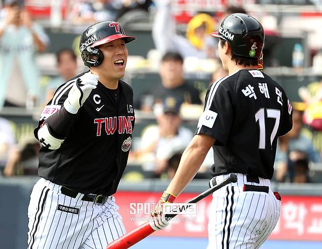 '단장이 숙소까지' LG-박해민 본격 협상 왜 아직도 진척 없나…김현수 측은 벌써 만났다는데