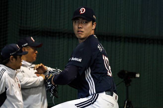 롯데와 '초대형 트레이드' 주인공, 150km 투심피처도 있었다! →